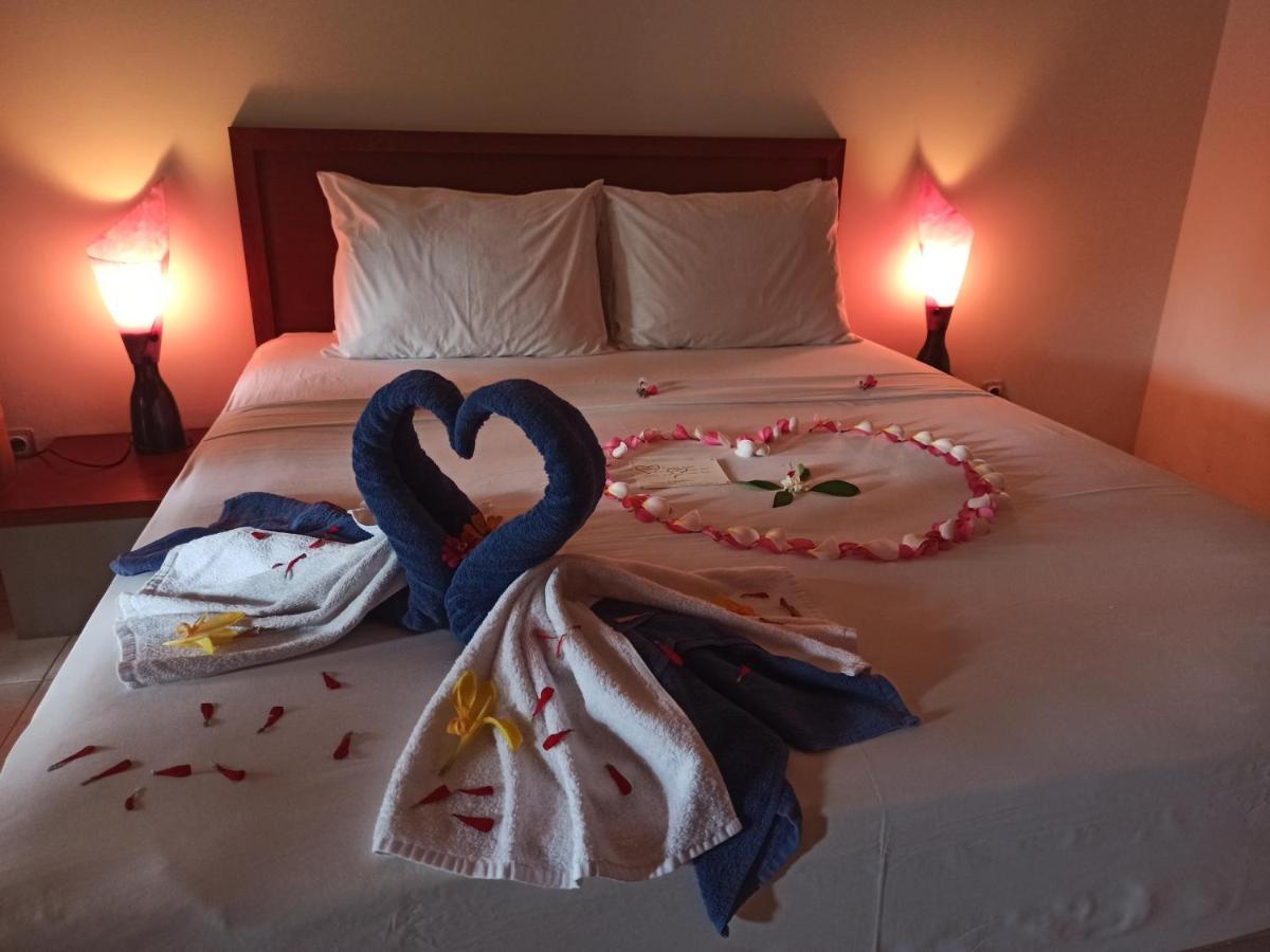 Mama Bella'S Retreat Bed and Breakfast Senggigi Buitenkant foto