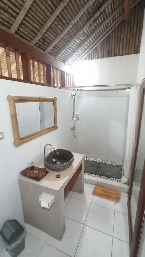 Mama Bella'S Retreat Bed and Breakfast Senggigi Buitenkant foto
