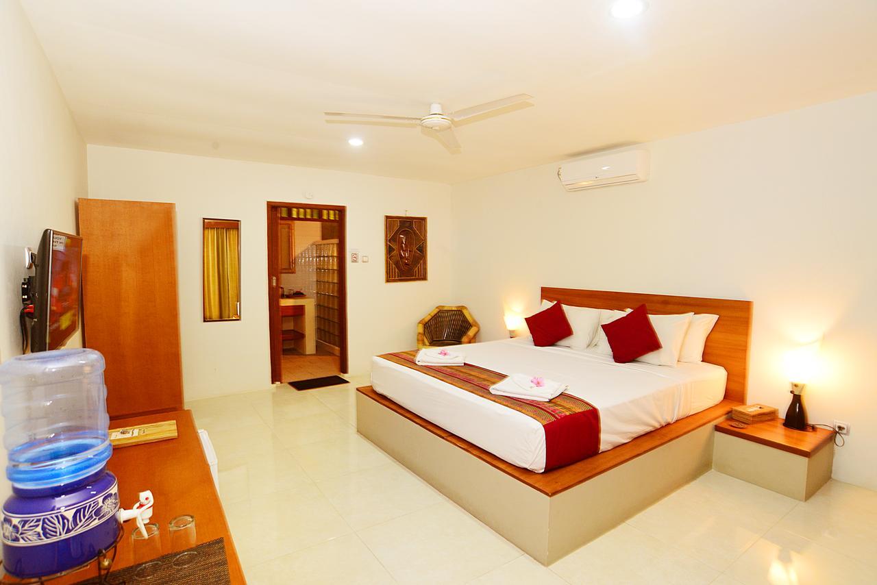 Mama Bella'S Retreat Bed and Breakfast Senggigi Buitenkant foto