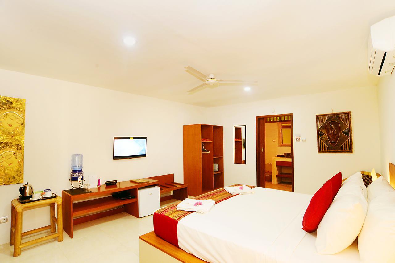 Mama Bella'S Retreat Bed and Breakfast Senggigi Buitenkant foto