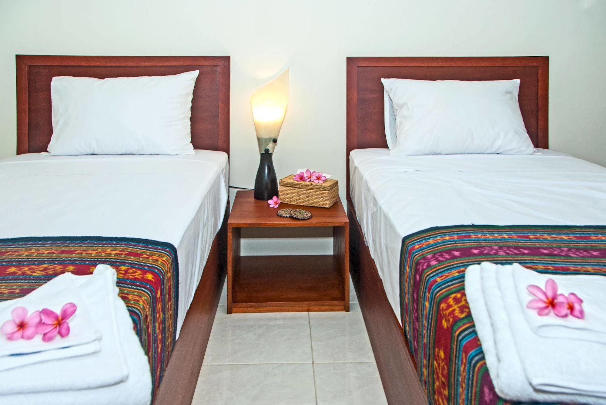 Mama Bella'S Retreat Bed and Breakfast Senggigi Buitenkant foto