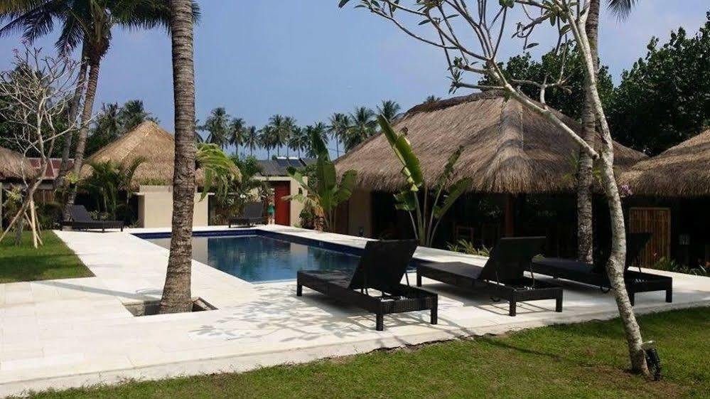 Mama Bella'S Retreat Bed and Breakfast Senggigi Buitenkant foto